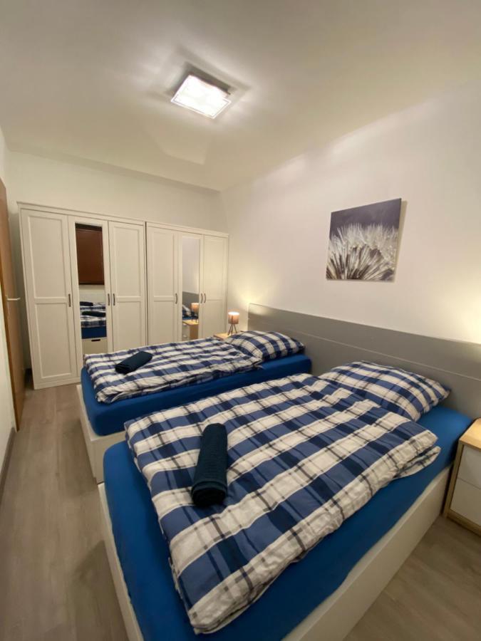 Apartment In Uninaehe Lübeck Exteriör bild