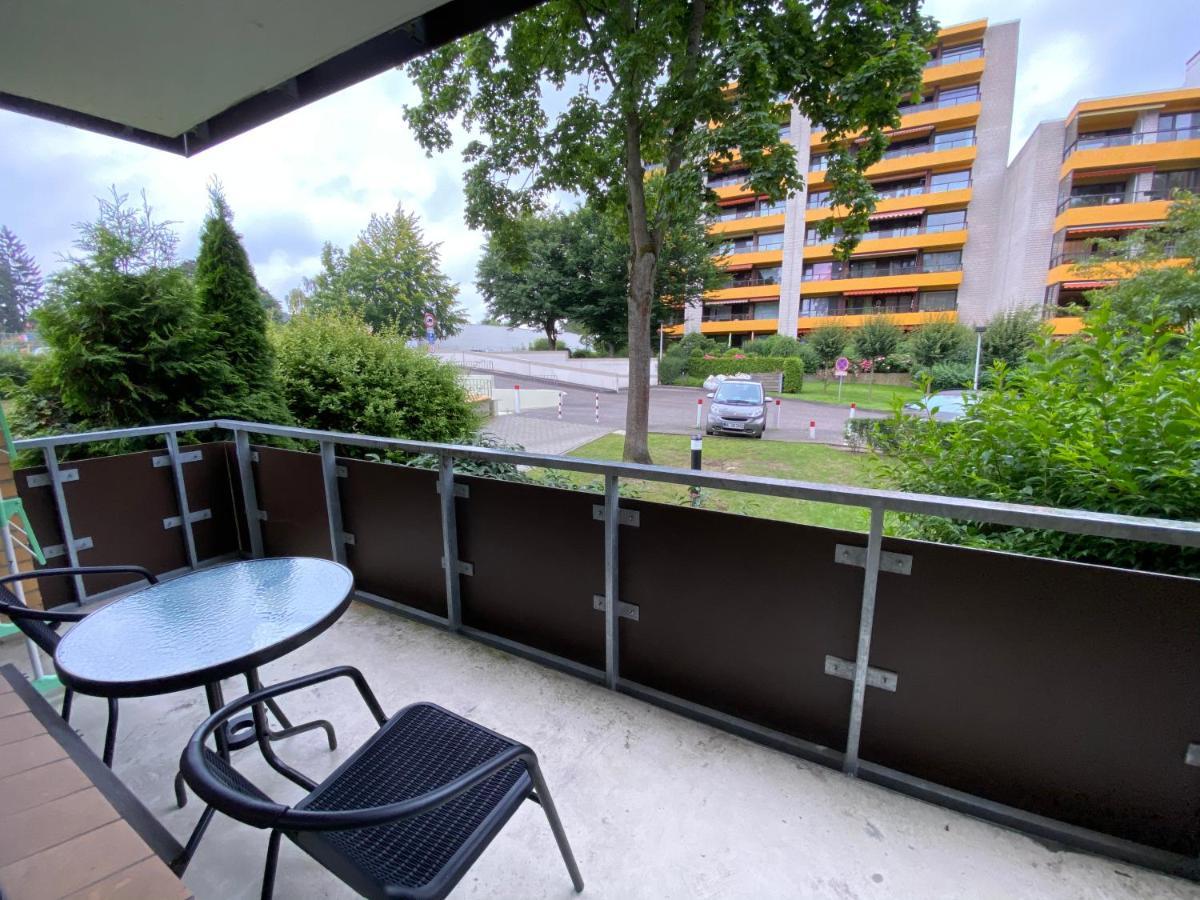 Apartment In Uninaehe Lübeck Exteriör bild